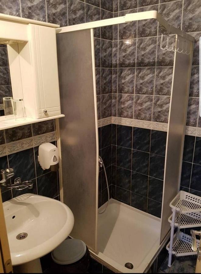 Viktorija Nova Hotel Kanjiza Luaran gambar